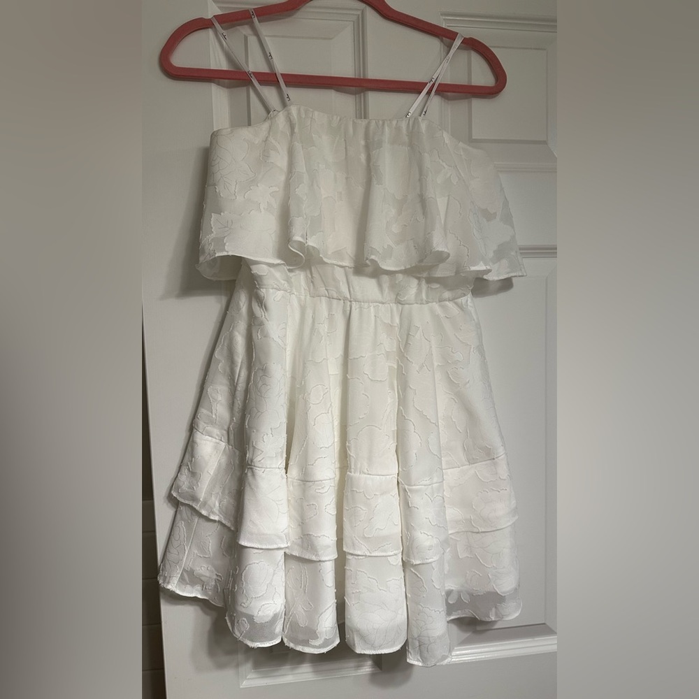 Lulu’s Floral Ruffled Strapless Mini Dress